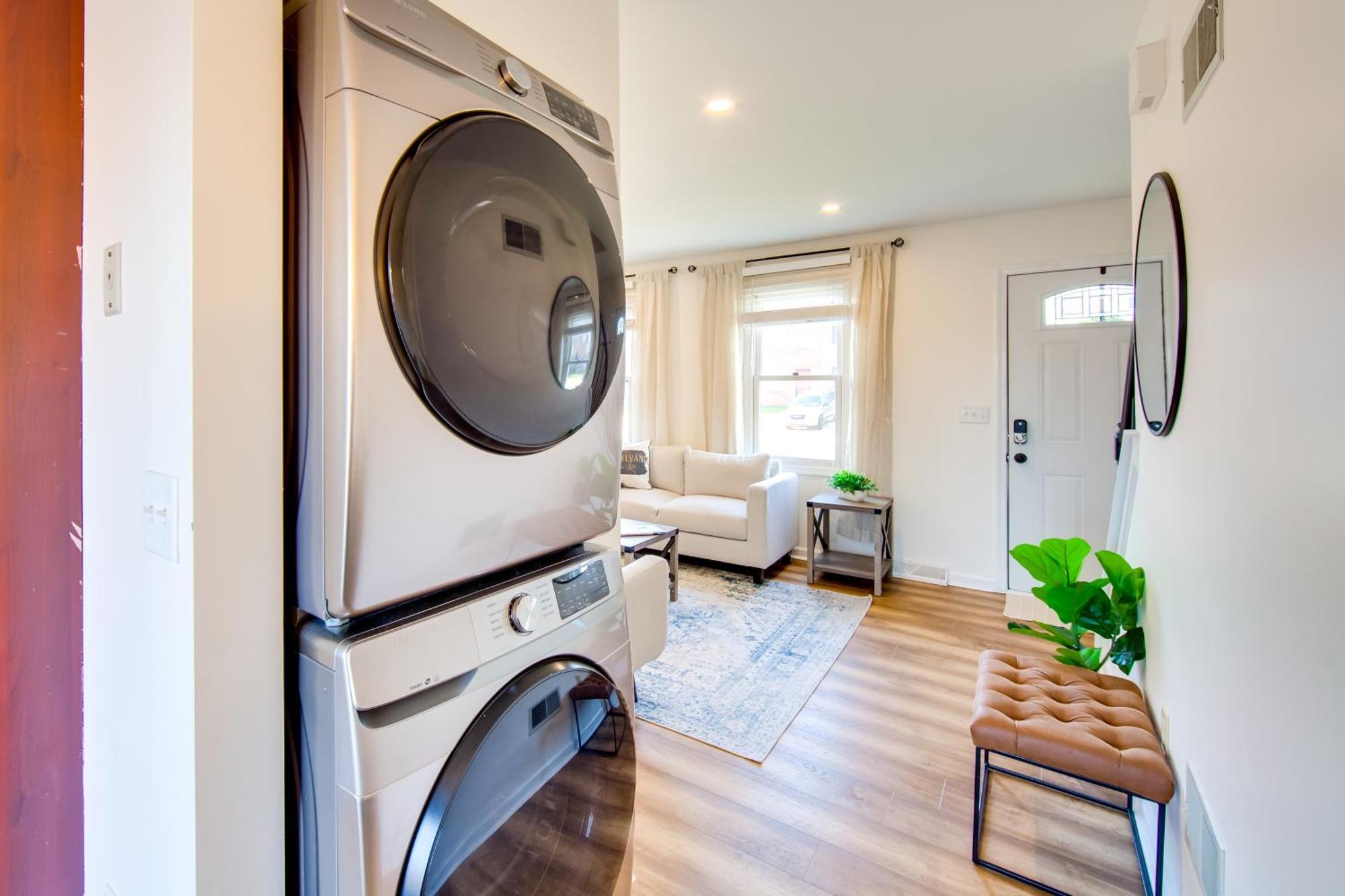 Townhome With Balcony! Ephrata